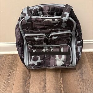 Lug Camouflage Quilted Roller Bag